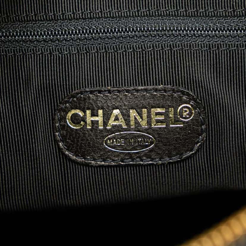 Chanel Caviar Logo Shoulder Bag Black Leather Very good condition - Box View