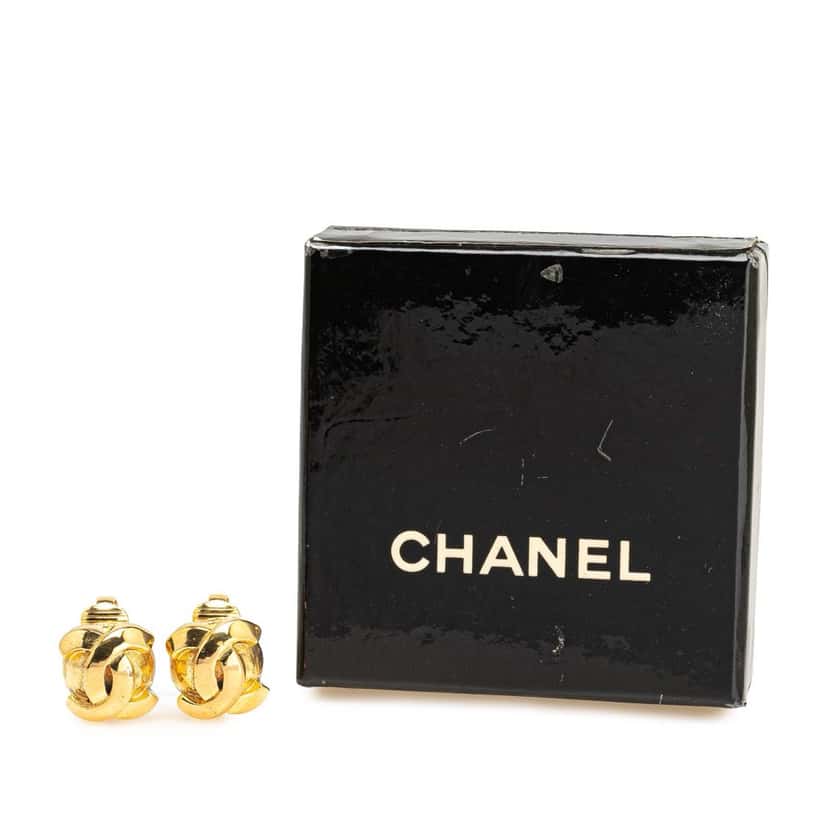 Chanel Gold Plated CC Round Clip on Earrings Gold Metal Good condition - Box View