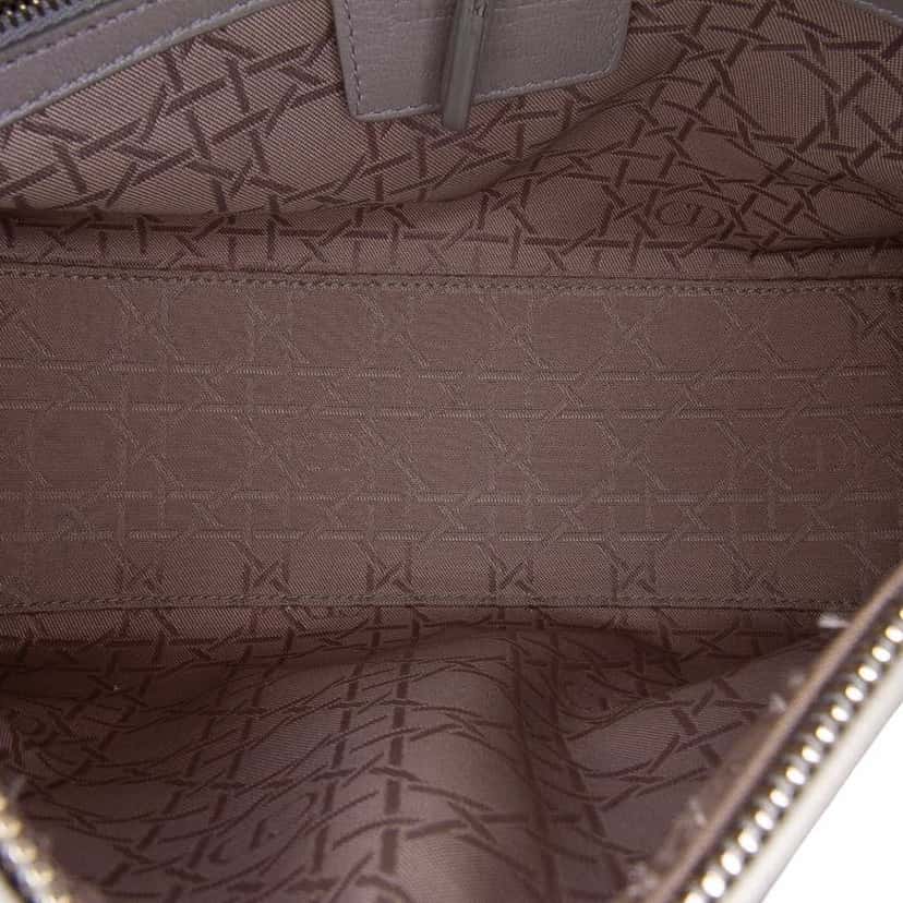 Dior Medium Pearlescent Lambskin Cannage Lady Dior Grey Leather Good condition - Model View