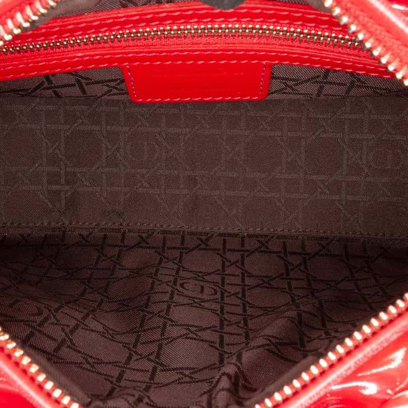 Dior Medium Patent Cannage Lady Dior Red Leather Good condition - Model View