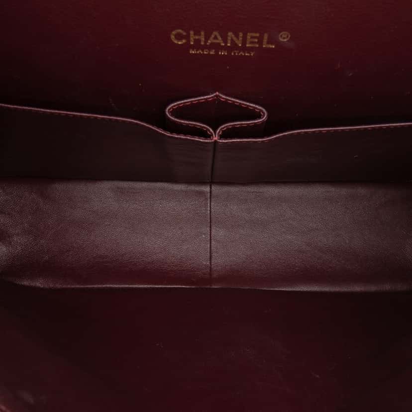 Chanel Maxi Classic Lambskin Double Flap Black Leather Good condition - Model View