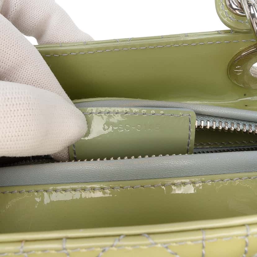 Dior Medium Patent Cannage Lady Dior Green Leather Good condition - Box View