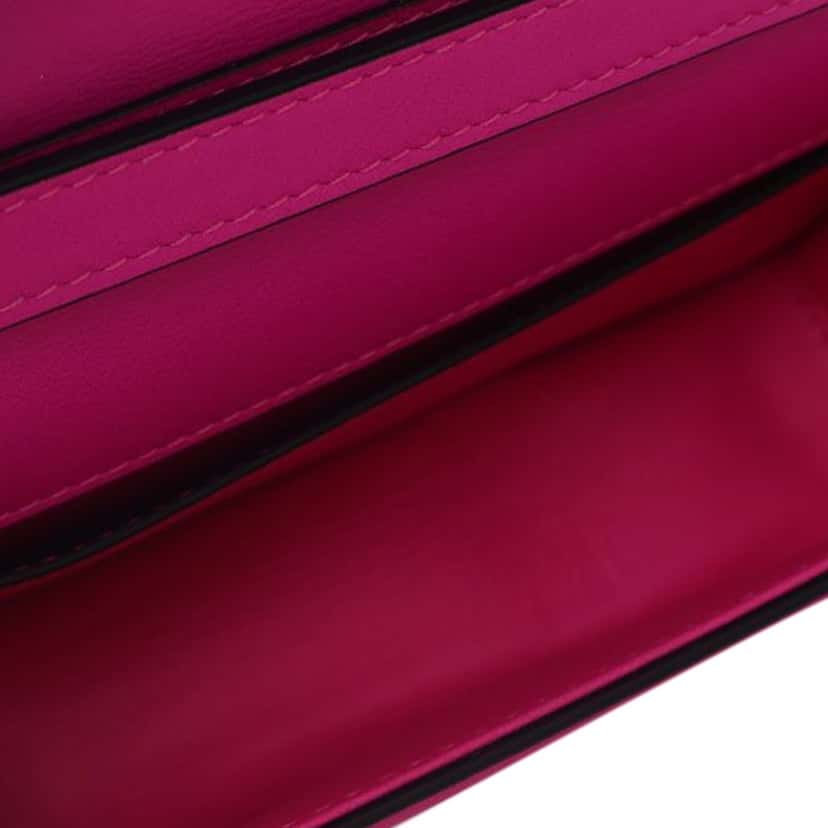 Valentino Small Calfskin VLogo Loco Satchel Pink Leather Good condition - Model View