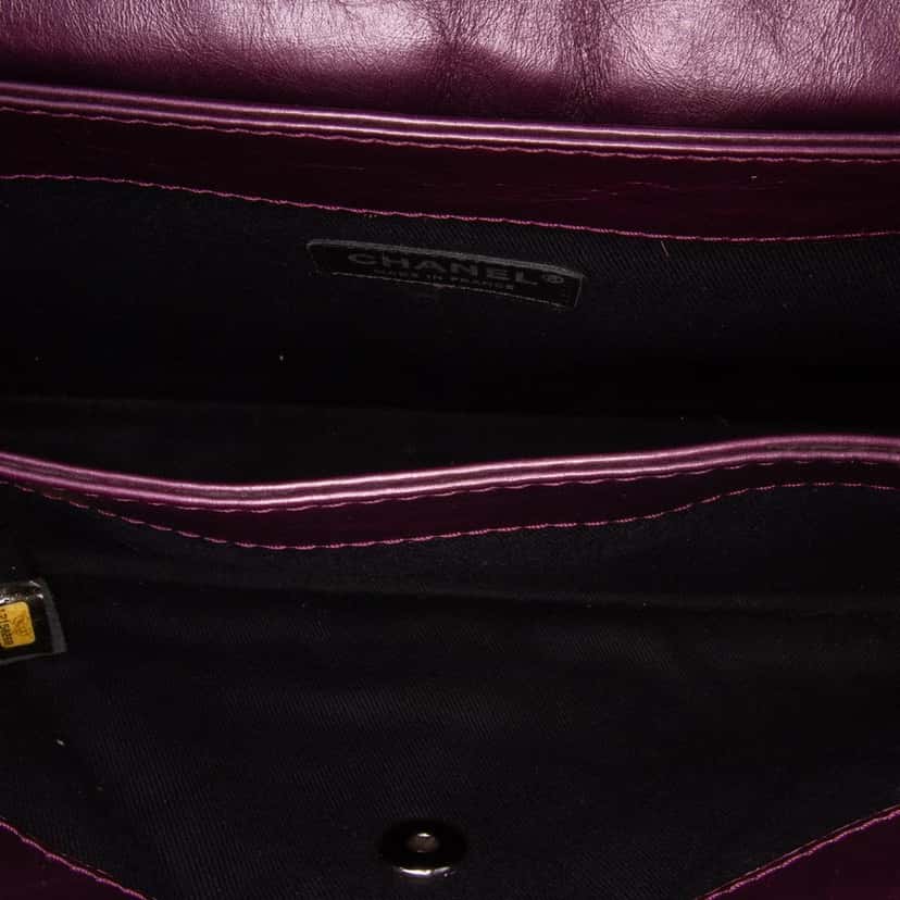Chanel Aged Calfskin Lady Pearly Flap Purple Leather Good condition - Model View