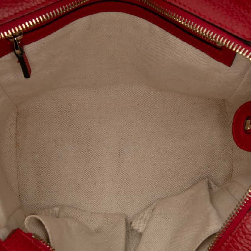 Gucci Mini Leather Swing Satchel Red Leather Good condition - Model View