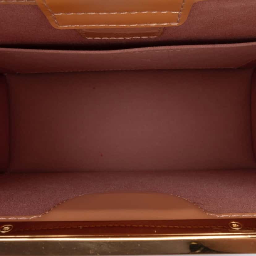 Louis Vuitton Monogram Vernis Deesse PM Brown Leather Good condition - Model View