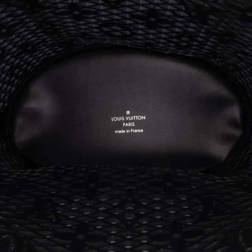 Louis Vuitton Monogram Lace Bucket PM Black Leather Good condition - Model View