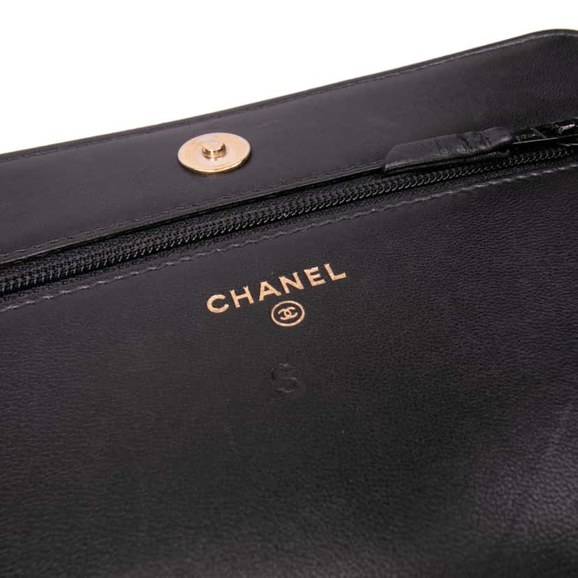 Chanel CC Quilted Lambskin Wallet On Chain Black Leather Good condition - Box View