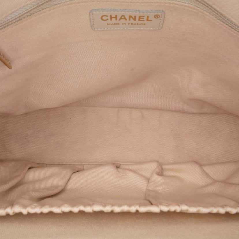 Chanel CC Printed Canvas Eiffel Tower Shoulder Bag Brown Canvas Good condition - Model View