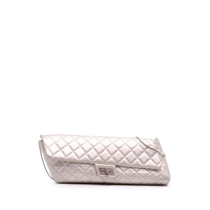 Chanel Reissue 2.55 Metallic Lambskin Clutch With Chain Silver Leather Good condition - Front View