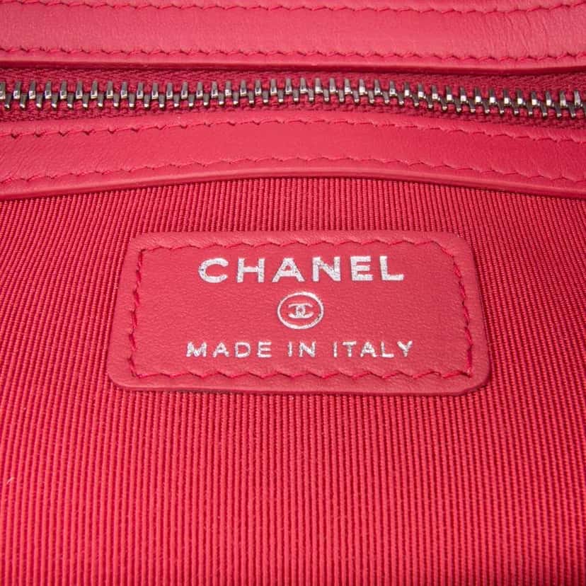Chanel Large Aged Calfskin Gabrielle O Case Clutch Black Leather Good condition - Box View