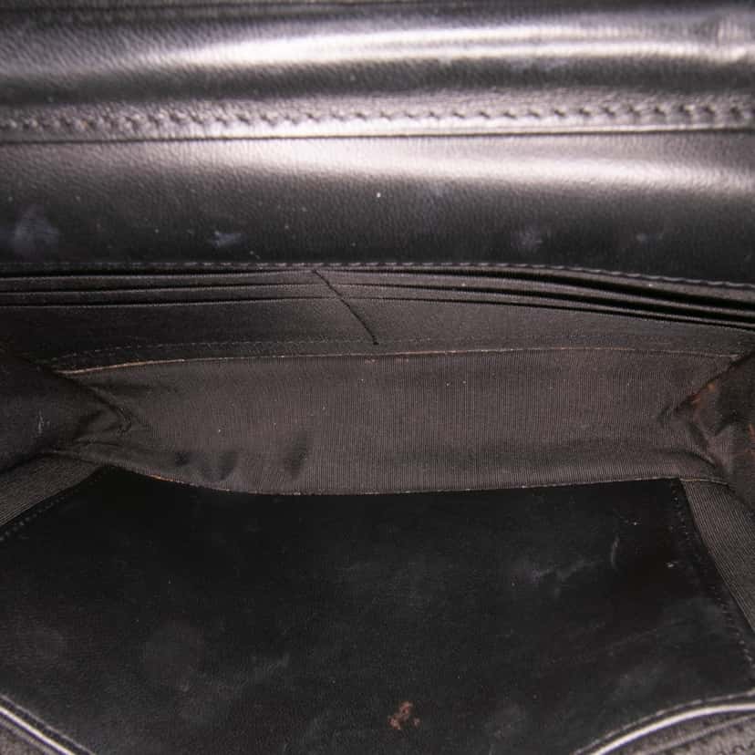 Chanel Chevron Lambskin Studded Wallet On Chain Black Leather Good condition - Model View