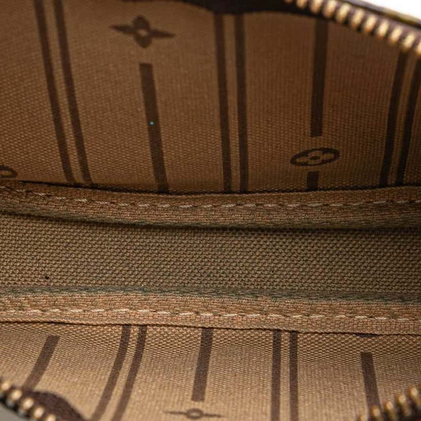 Louis Vuitton Monogram Patch Mini Pochette Accessoires Brown Canvas Good condition - Model View