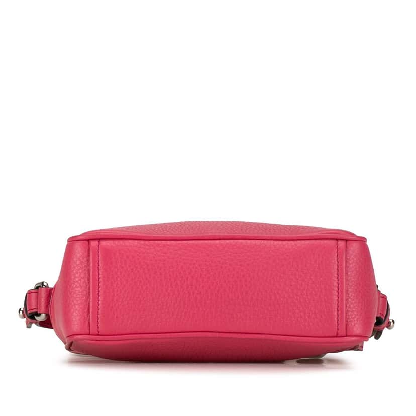 Prada Vitello Phenix Camera Bag Pink Leather Good condition - Model View