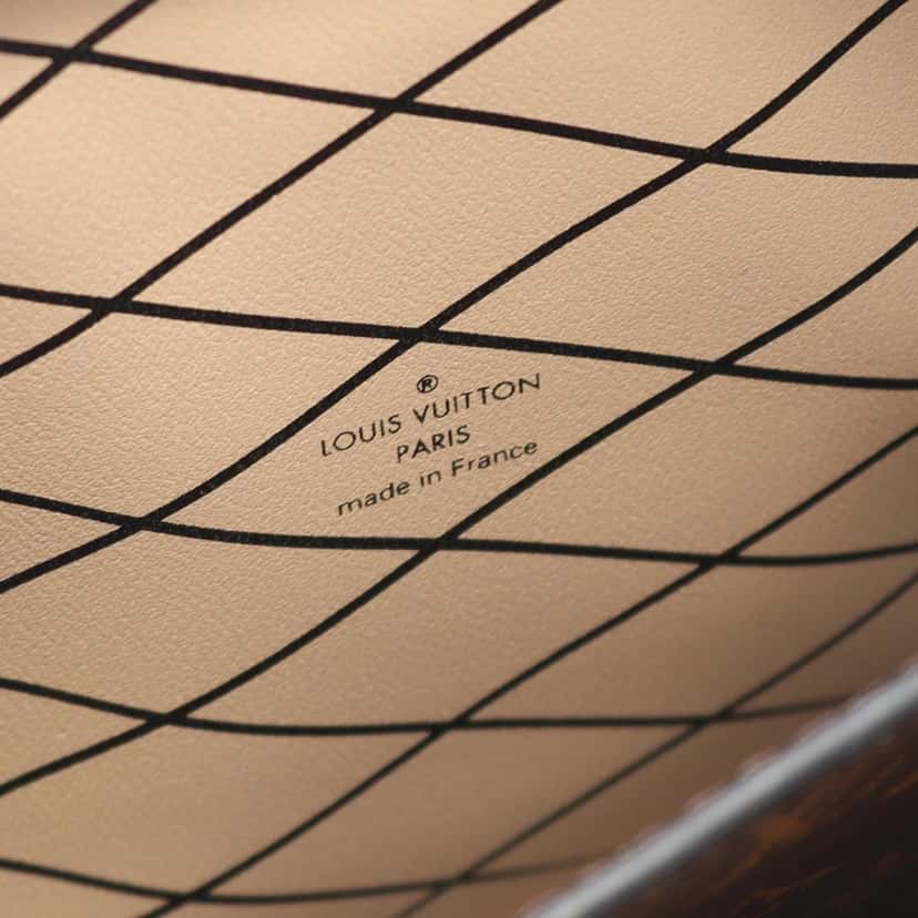 Louis Vuitton Monogram Reverse Trunk Clutch Brown Canvas Good condition - Model View