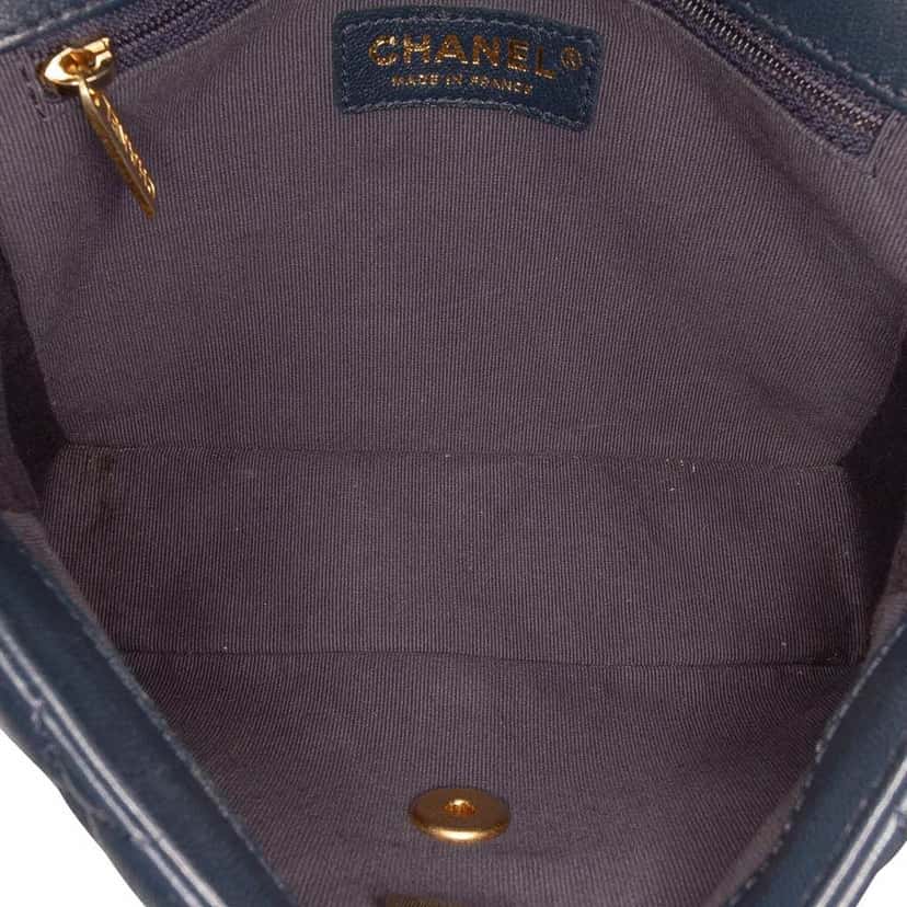 Chanel Mini Square Quilted Lambskin Bijoux Logo Chain Flap Blue Leather Good condition - Model View