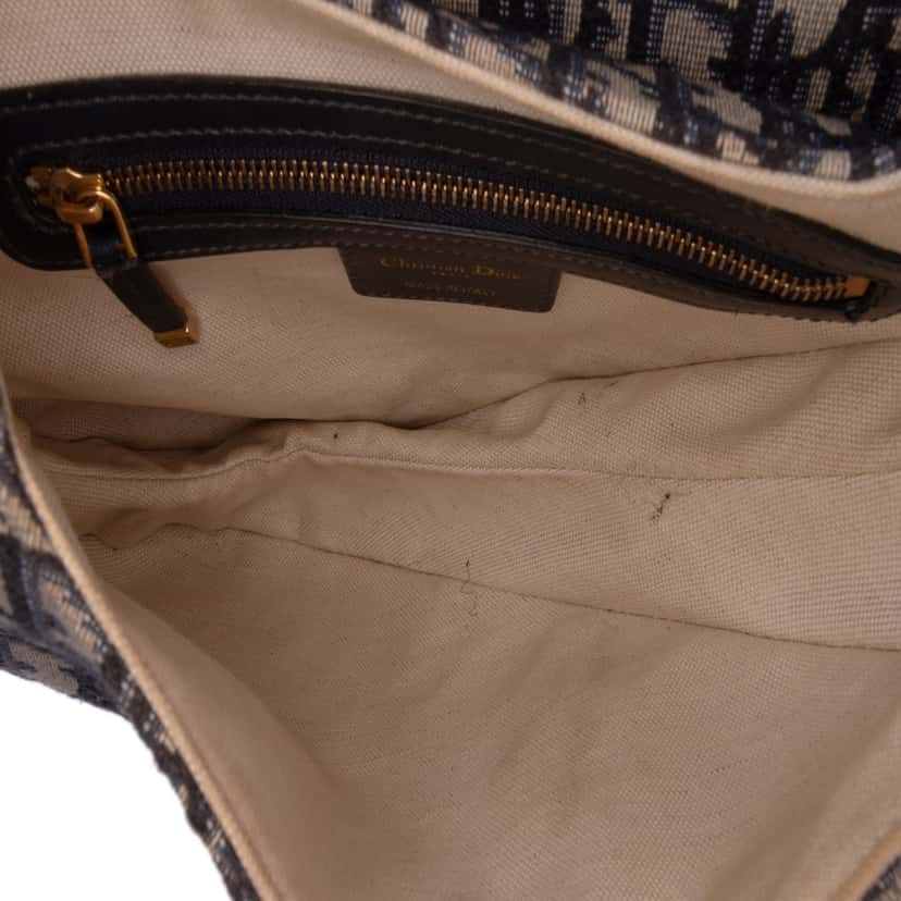 Dior Oblique Canvas Saddle Bag Blue Canvas Good condition - Model View