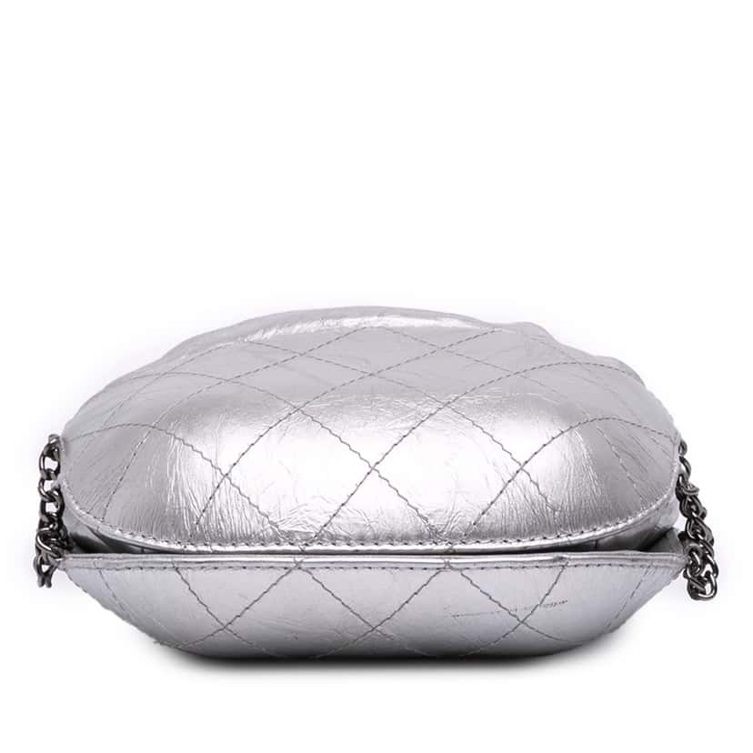 Chanel Small Quilted Metallic Aged Calfskin Gabrielle Bucket Bag Silver Leather Good condition - Inside View