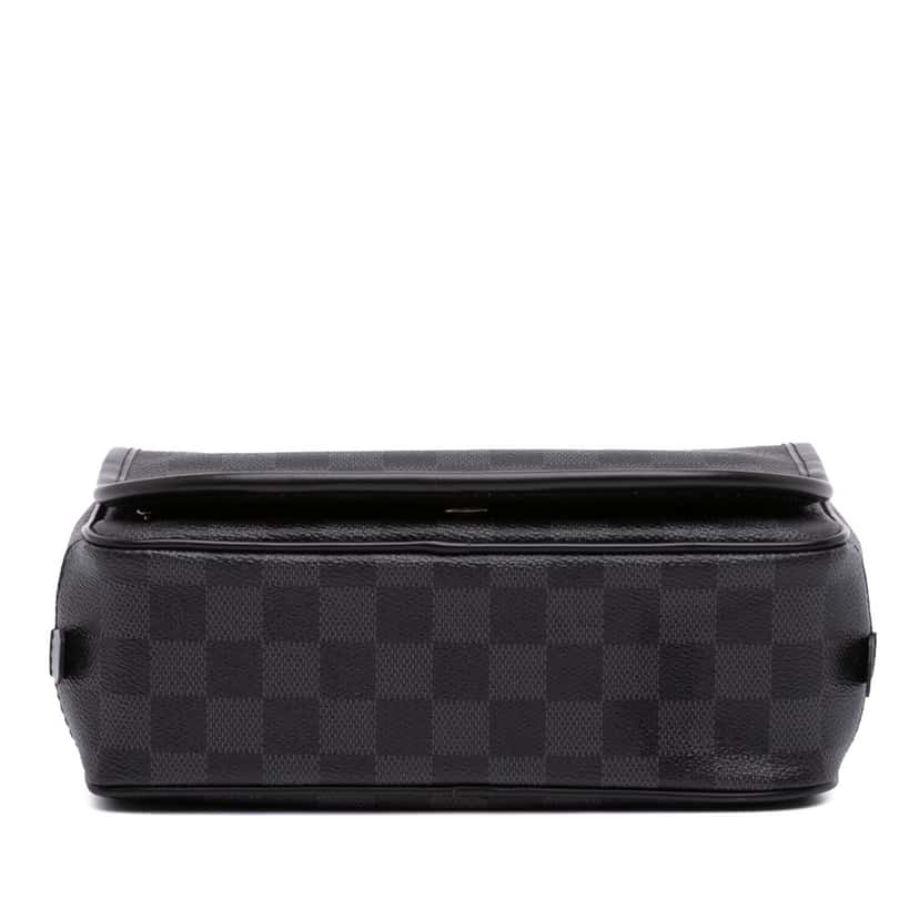 Louis Vuitton Damier Graphite Hanging Toiletry Kit Pouch Black Canvas Good condition - Inside View