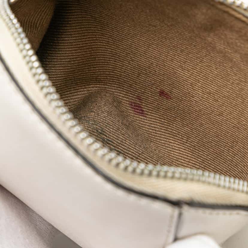 Givenchy Baby Lambskin Antigona Chain Crossbody White Leather Good condition - Box View