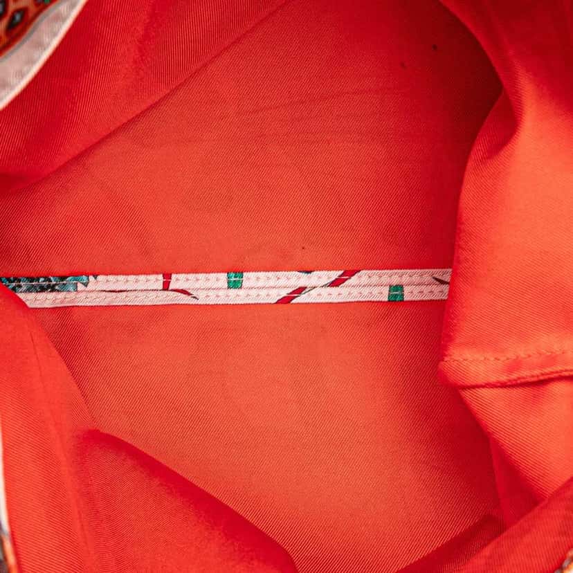 Hermès Silk La Marche Du Zambeze Silky City 33 Pink Silk Good condition - Model View