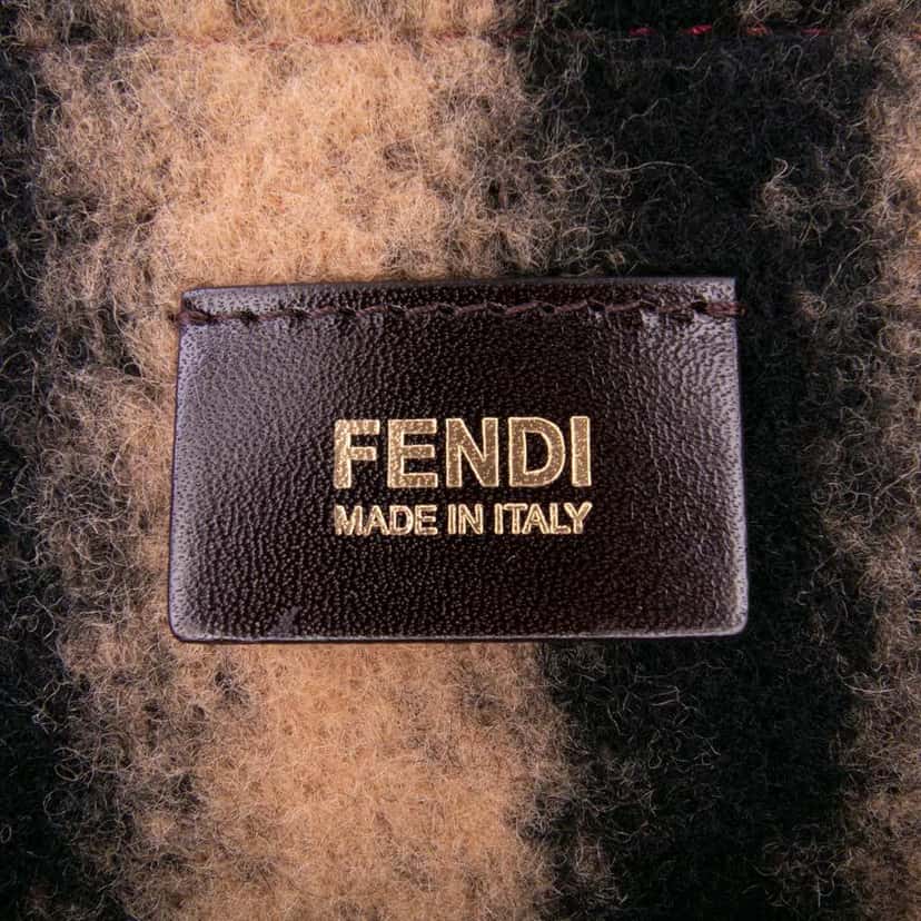 Fendi Felt Shopping Tote Red Wool Good condition - Box View