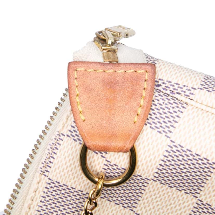 Louis Vuitton Damier Azur Mini Pochette Accessoires White Canvas Good condition - Box View