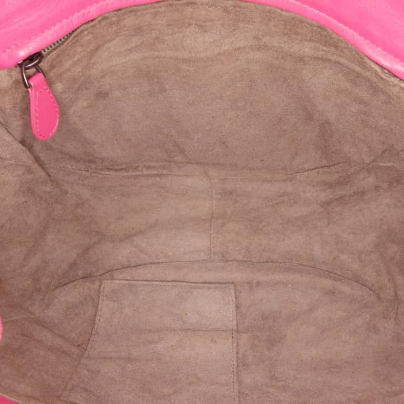 Bottega Veneta Nappa Intrecciato Flap Crossbody Pink Leather Good condition - Model View