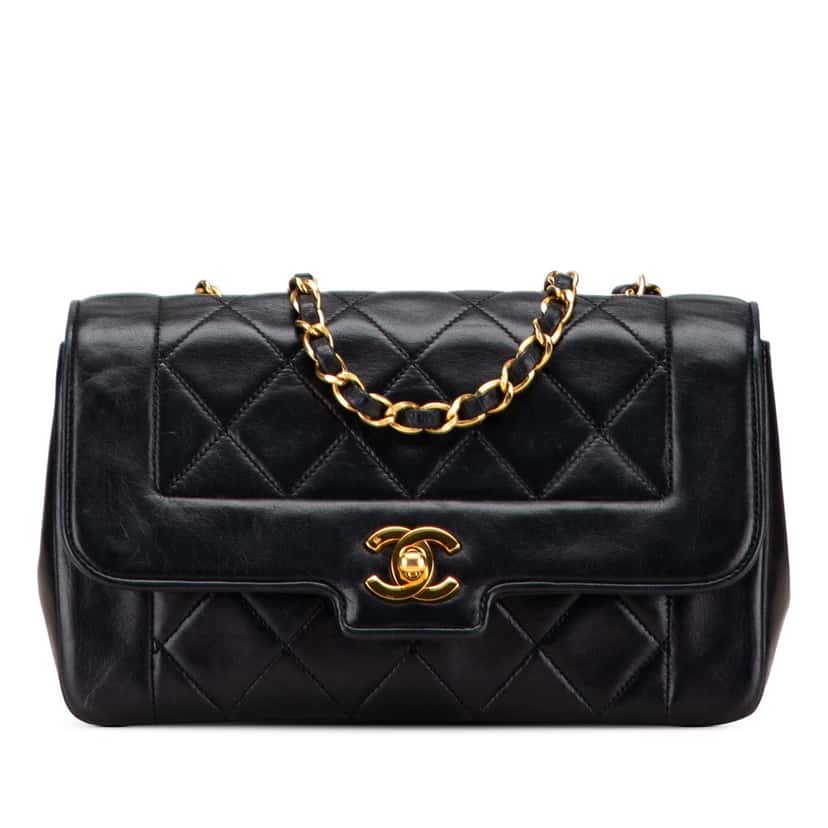 Chanel Small Quilted Lambskin Diana Single Flap Black Leather Good condition - Front View