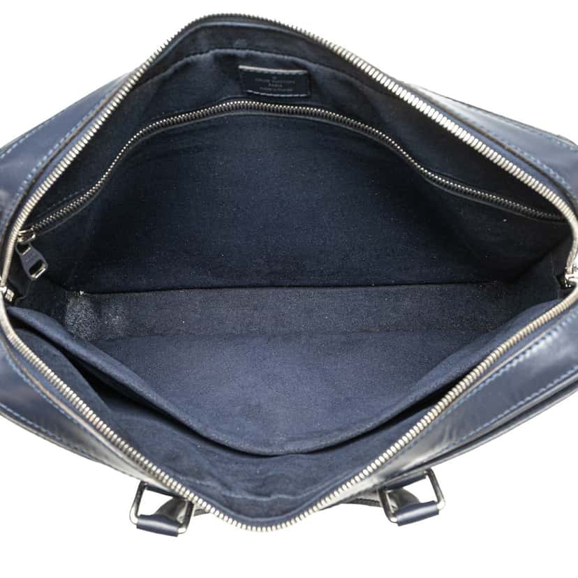 Louis Vuitton Epi Dandy MM Blue Leather Good condition - Model View