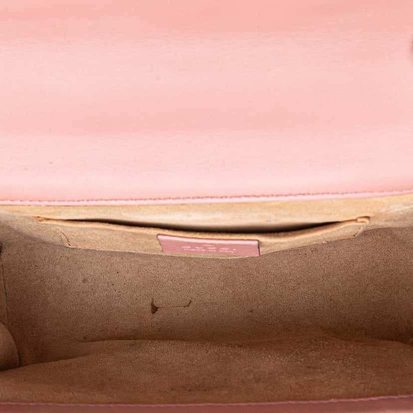 Gucci Small Pearl Studded Leather Padlock Crossbody Pink Leather Good condition - Model View