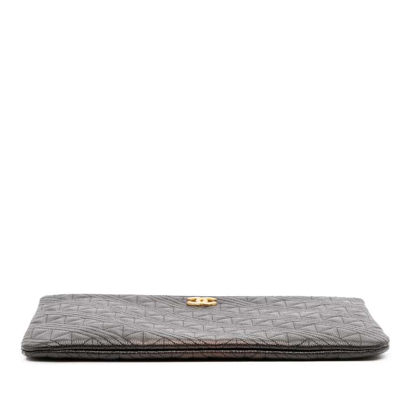 Chanel Medium Quilted Caviar O Case Clutch Black Leather Good condition - Inside View
