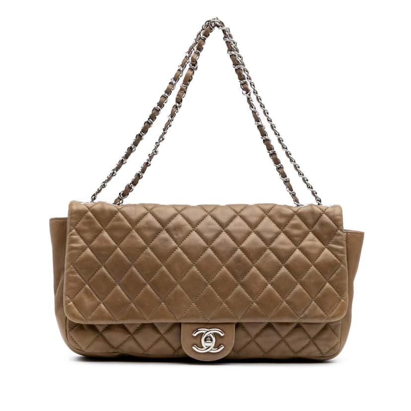 Chanel Jumbo Quilted Lambskin Coco Rain Flap Brown Leather Good condition - Front View