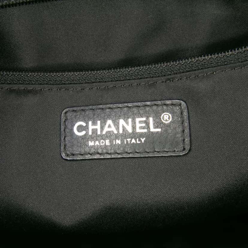 Chanel Caviar Grand Shopping Tote Black Leather Good condition - Box View