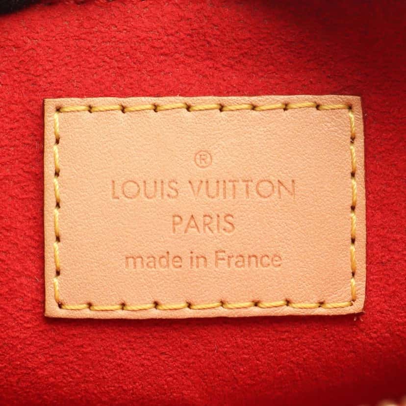 Louis Vuitton Monogram V Tote BB Brown Canvas Good condition - Model View