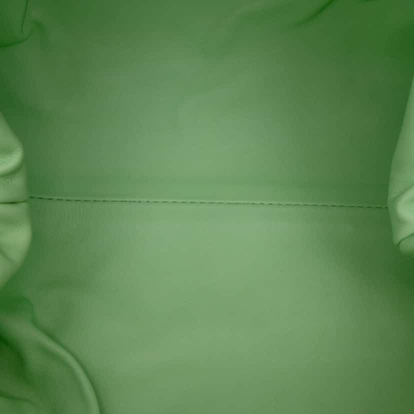 Bottega Veneta Teen Lambskin Pouch Green Leather Good condition - Model View