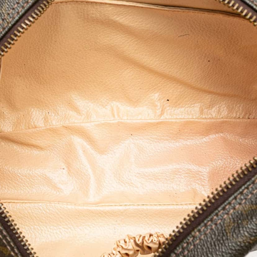 Louis Vuitton Monogram Trousse Toilette 28 Brown Canvas Good condition - Model View