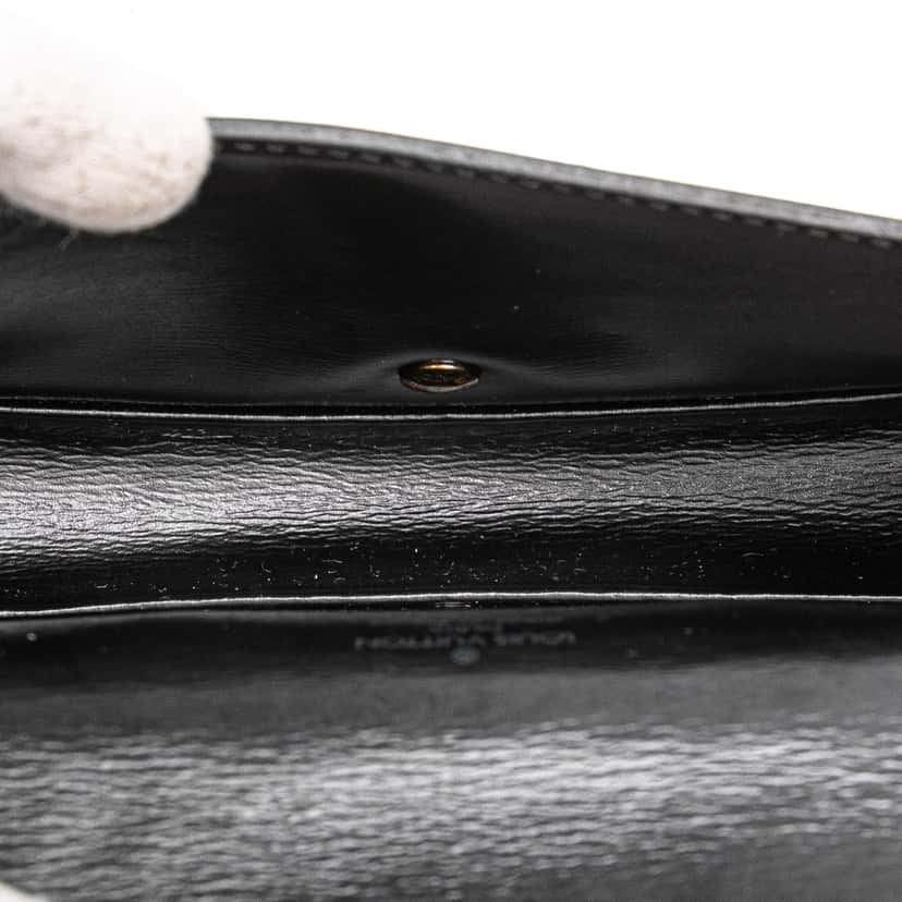 Louis Vuitton Epi Tilsitt Belt Bag Black Leather Good condition - Model View