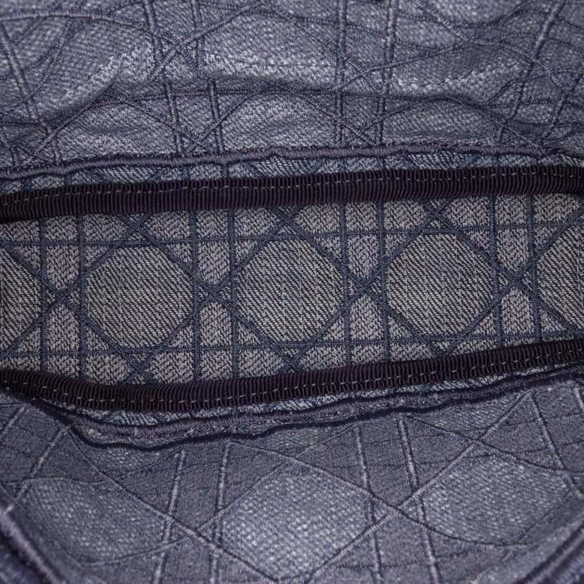 Dior Small Denim Cannage Caro Bag Blue Denim Good condition - Model View