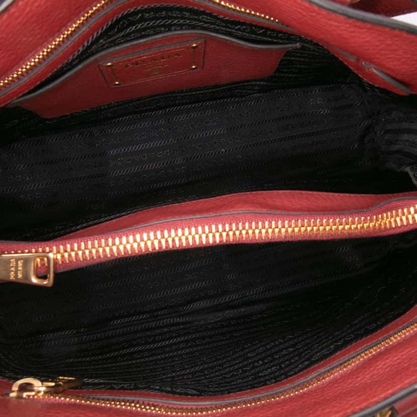 Prada Vitello Daino Open Convertible Tote Red Leather Good condition - Model View