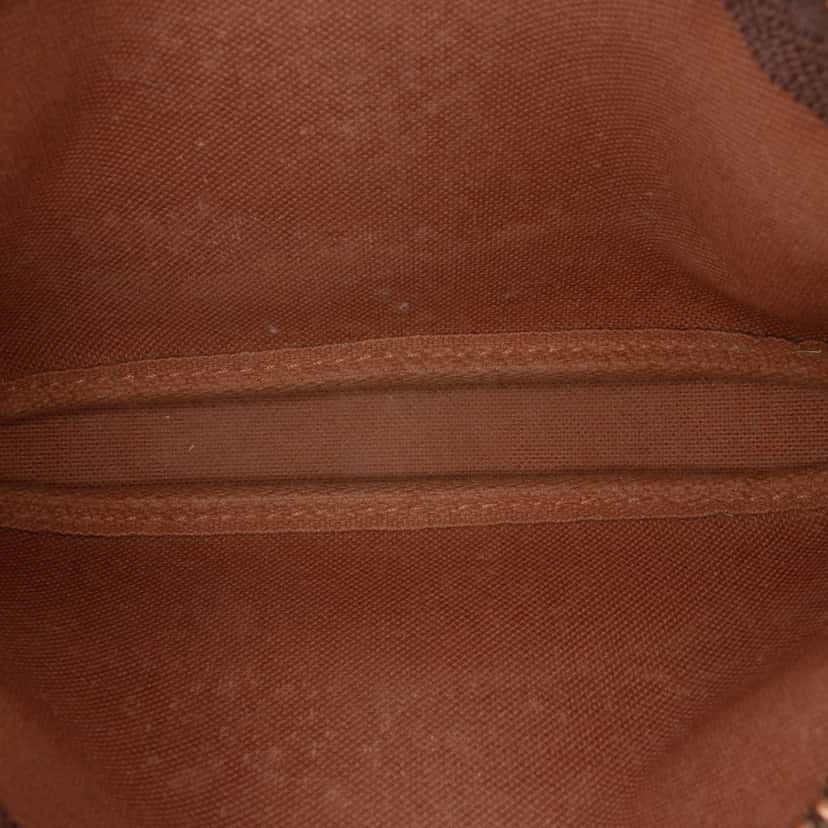 Louis Vuitton Monogram Mini Pochette Accessoires Brown Canvas Good condition - Model View