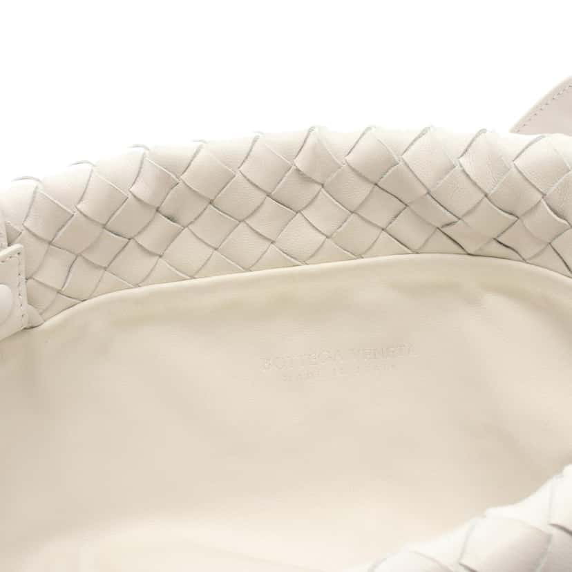 Bottega Veneta Small Nappa Intrecciato Bulb Shoulder Bag White Leather Good condition - Box View