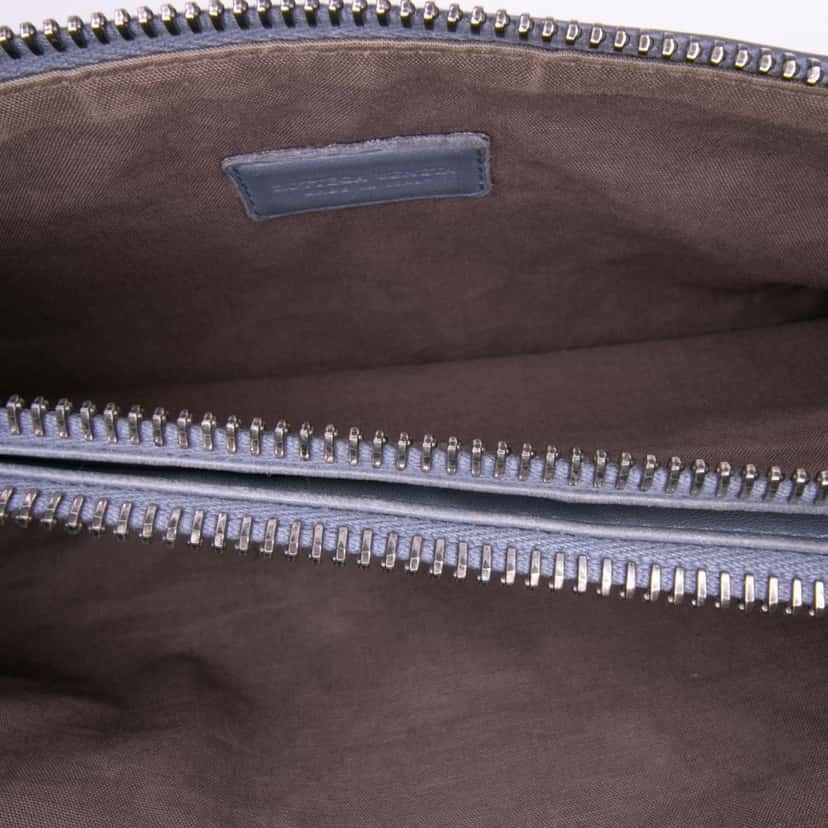 Bottega Veneta Nappa Intrecciato Double Zip Clutch Blue Leather Good condition - Model View