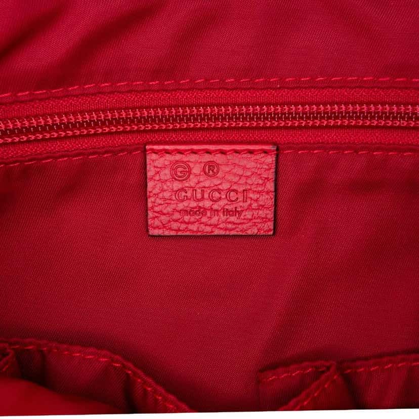 Gucci GG Nylon Flat Messenger Bag Red Good condition - Box View