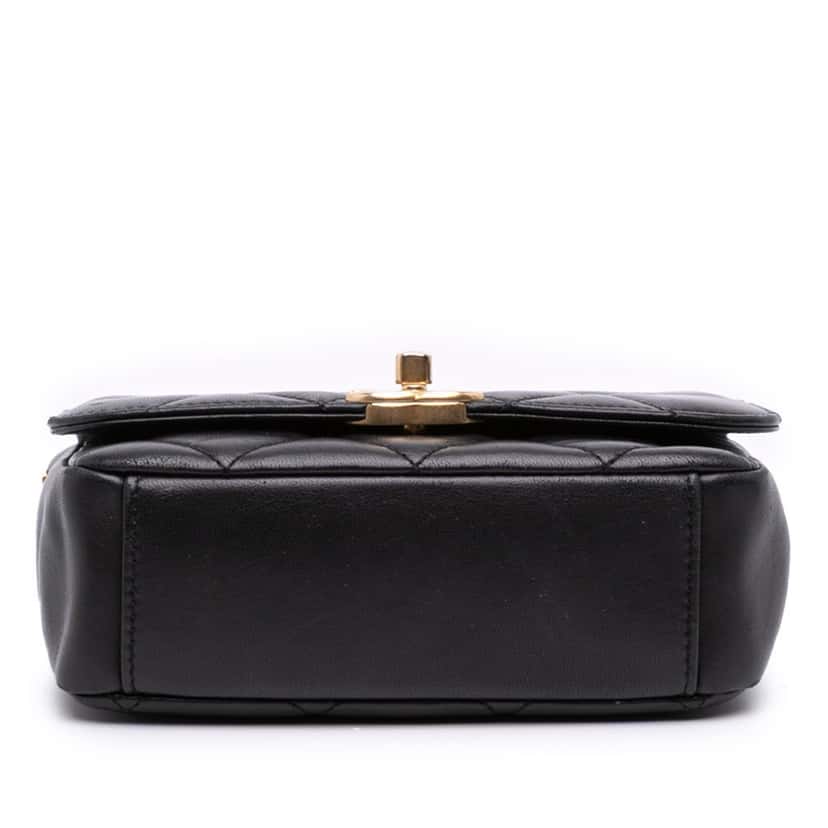 Chanel Small Quilted Lambskin CC Coin Flap Black Leather Good condition - Inside View