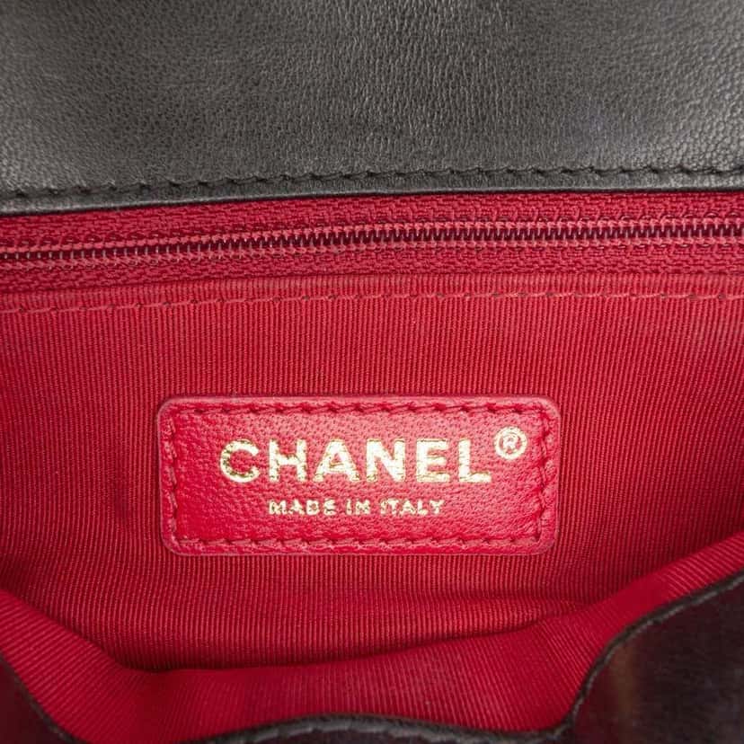 Chanel Small Quilted Lambskin CC Coin Flap Black Leather Good condition - Box View