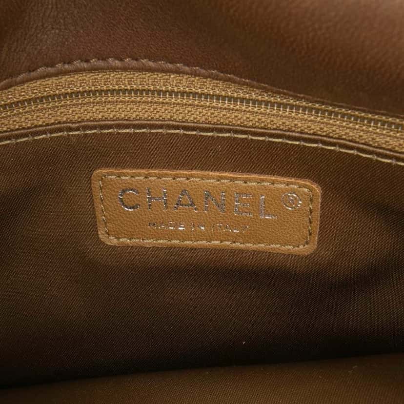 Chanel CC Quilted Lambskin 3 Flap Brown Leather Good condition - Box View