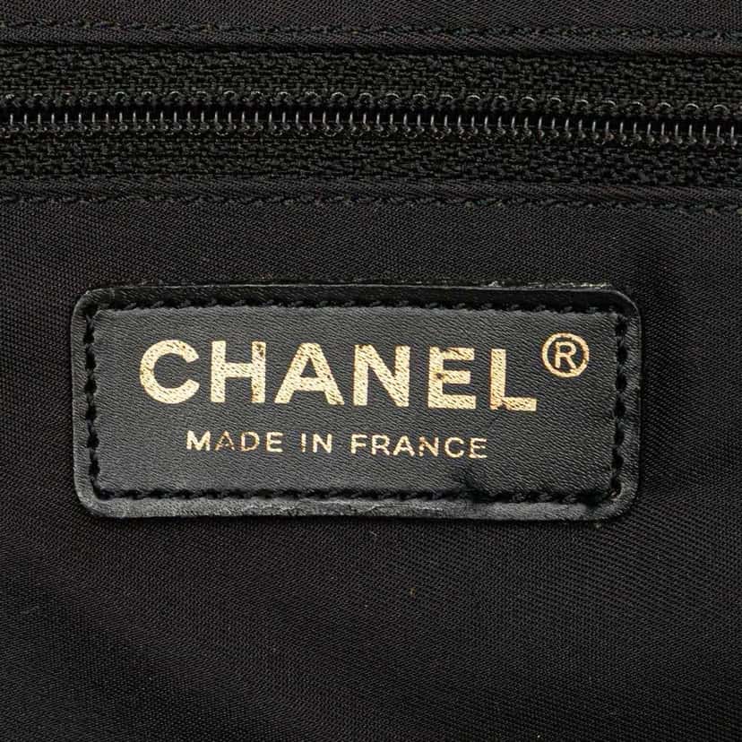 Chanel Nylon New Travel Line Tote Black Good condition - Box View