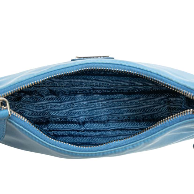 Prada Tessuto Re Edition 2005 Satchel Blue Good condition - Model View