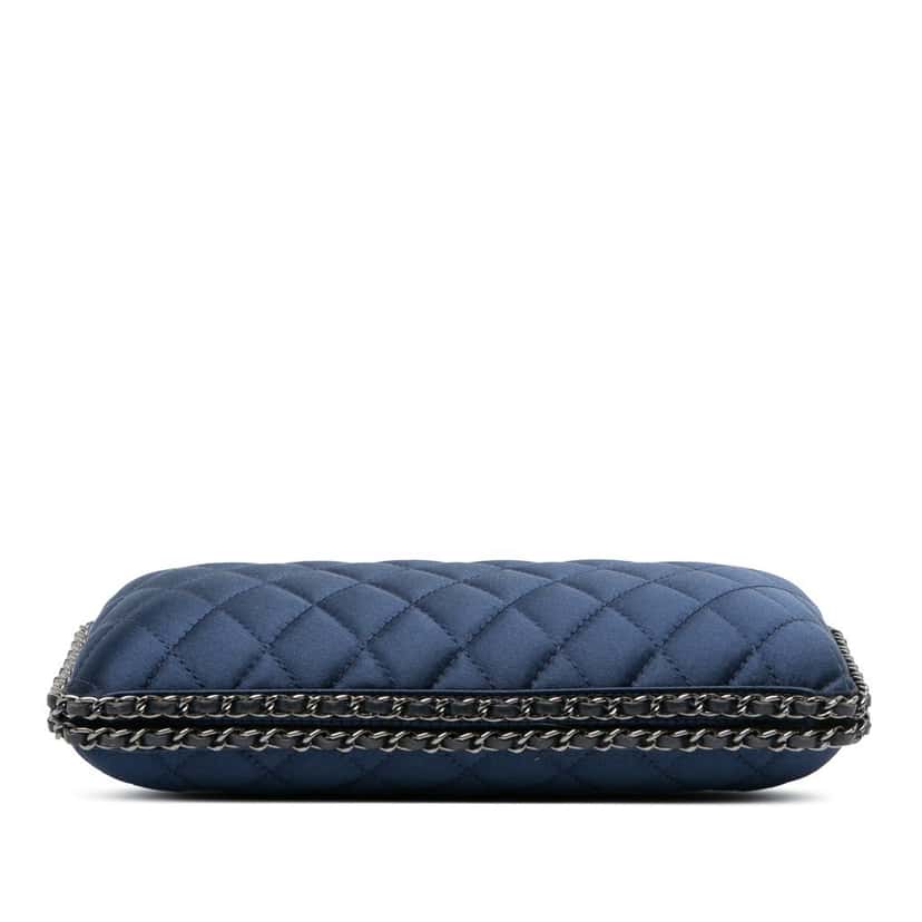 Chanel Quilted Satin Chain Around Clutch Blue Satin Good condition - Inside View